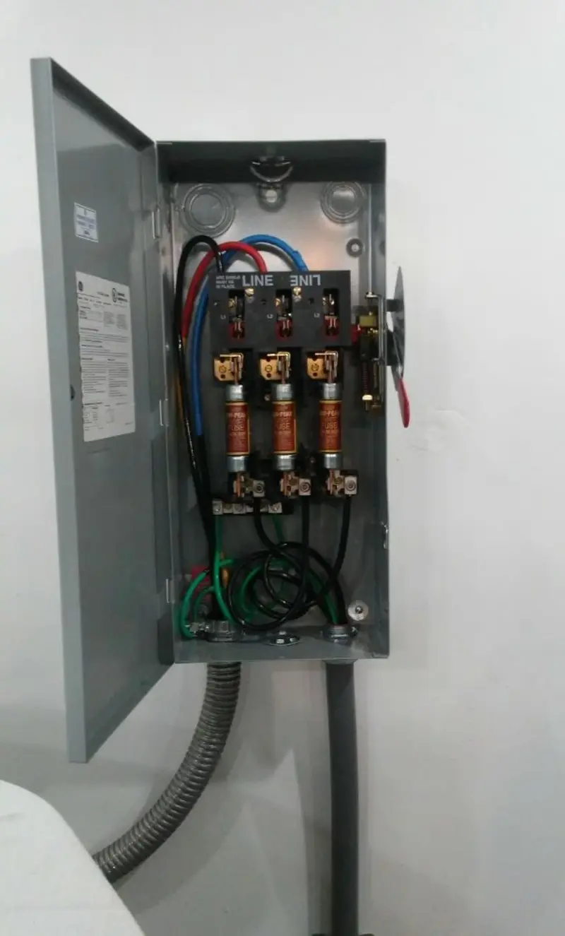 Three-phase disconnect switch installed for Smoke Detector Installation in Indian Trail